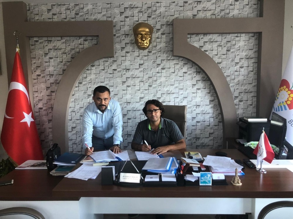 Umurbey Belediyesi şirket çalışanlarında toplu sözleşme sevinci 