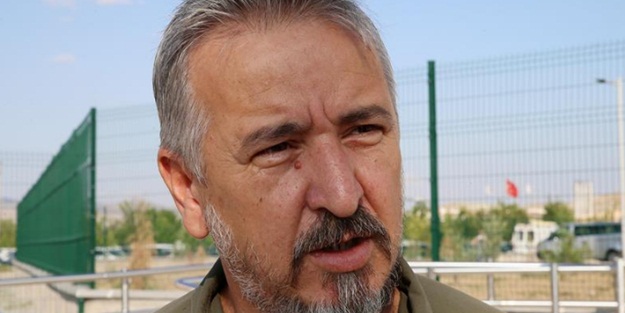Ünal: Gülen zavallı bir şarlatan