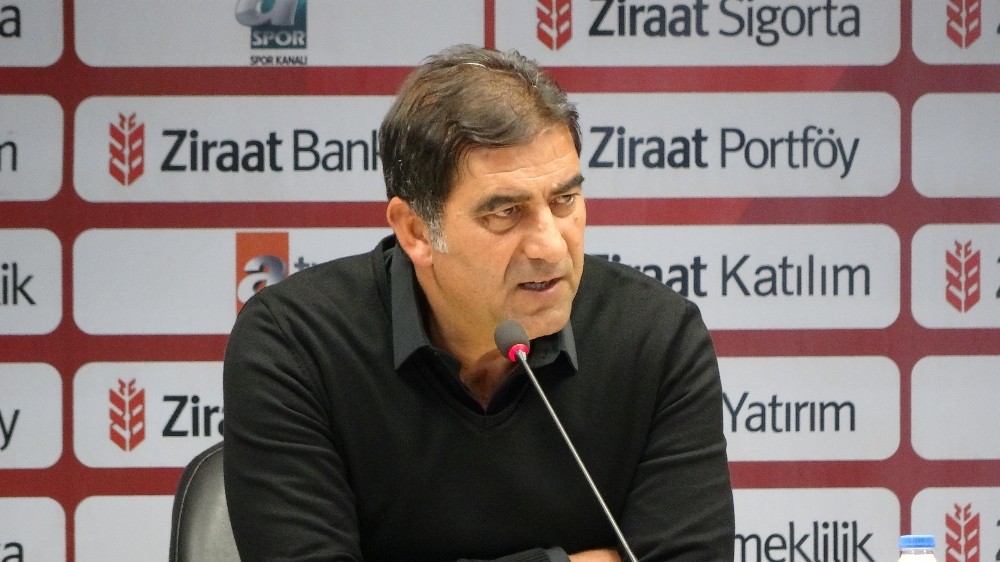 Ünal Karaman: 
