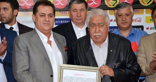 Ünal mazbatasını aldı