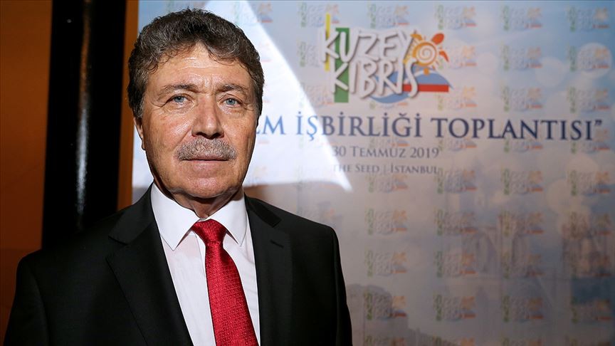 Ünal Üstel: Kuzeye gelen turistler Rum tehdidi altında