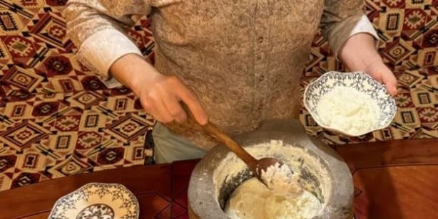 UNESCO tescilledi! Yiyenler dikkat: Meğer taş gibi yoğurdun sırrı buymuş! Yapan tek kişi Kayseri'de...