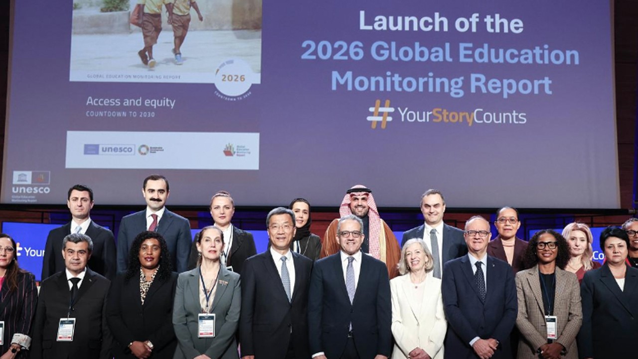 UNESCO'nun Paris'teki toplantısında Türkiye'nin eğitimdeki başarıları örnek gösterildi