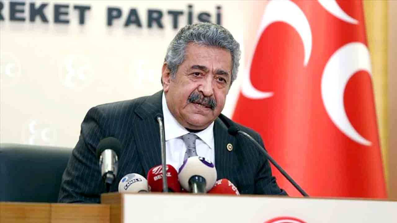 Üniter devlet vurgulu yeni anayasa: MHP 100 maddelik teklifini duyurdu