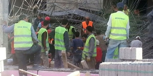 Üniversite inşaatında çatı çöktü, 2 işçi öldü