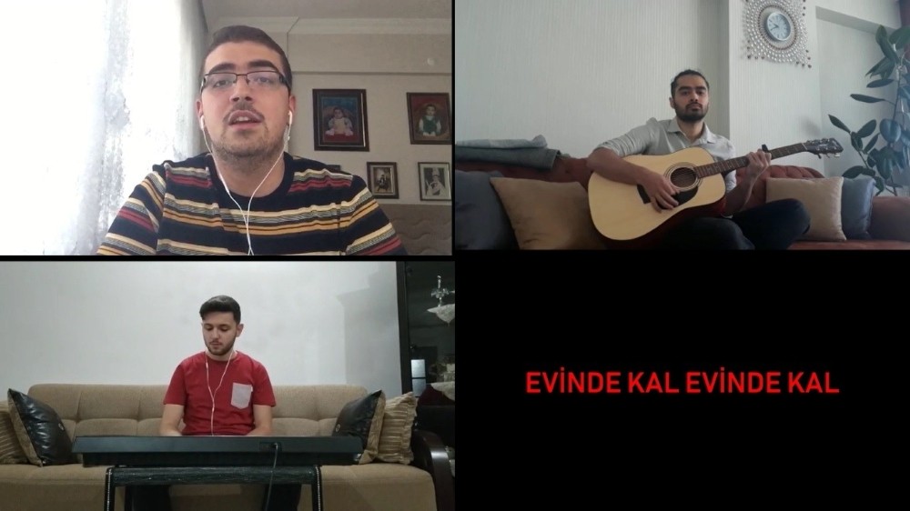 Üniversite öğrencilerinden ’evinde kal’ şarkısı 