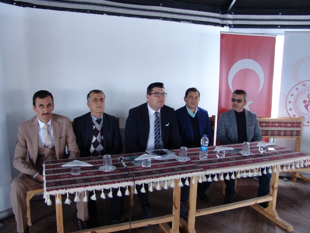 Üniversite öğrencilerine Pazaryeri Gençlik Merkezi tanıtıldı 