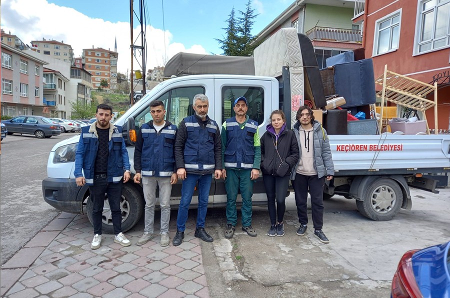 Üniversite öğrencilerine ücretsiz taşınma hizmeti