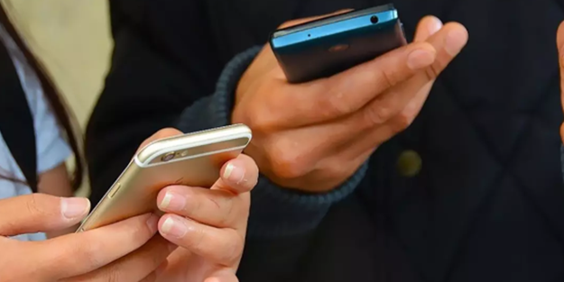 Üniversite öğrencilerine vergisiz satılması planlanan telefon modelleri belli oldu! Listede yok yok