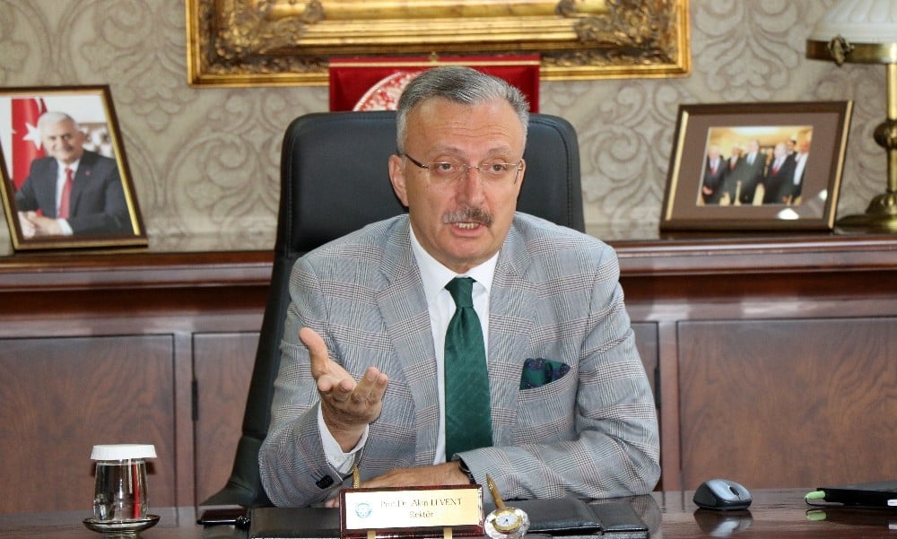 Üniversite senatosundan Diyarbakır annelerinin oturma eylemine destek 