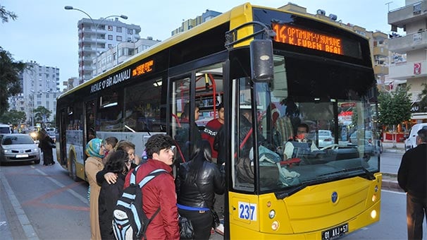 Üniversite sınavında toplu ulaşım ücretsiz