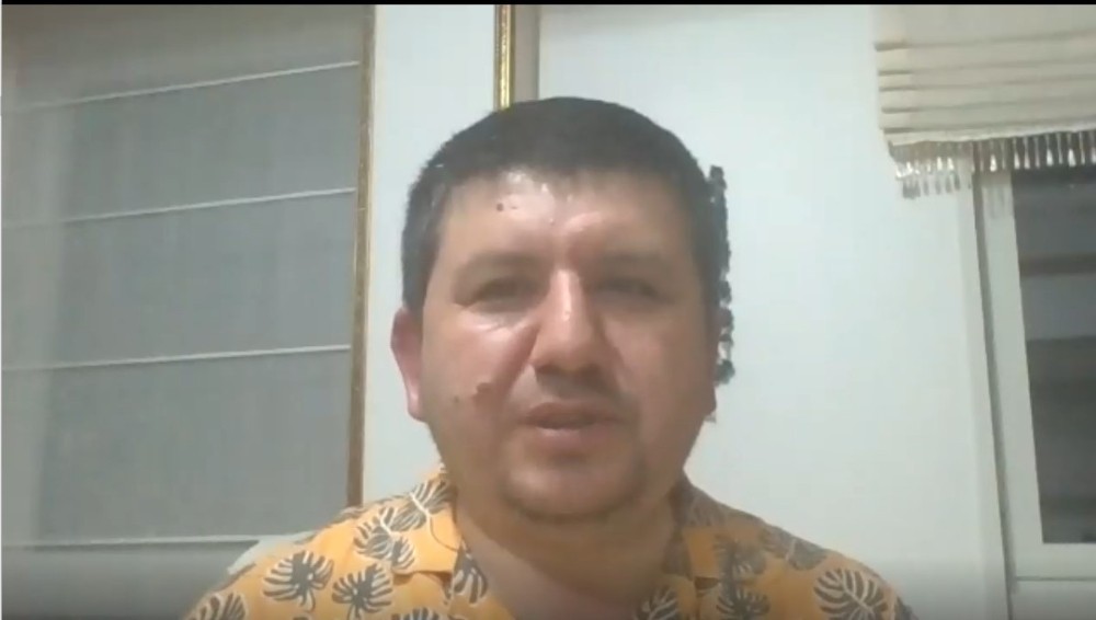 Üniversitede E-Kıraathane Söyleşisi sürüyor 