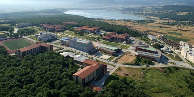 Üniversitede gerginlik