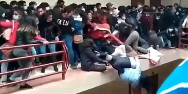 Üniversitede izdiham! 4 ölü, 70 yaralı