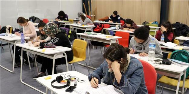 Üniversiteler ne zaman açılacak? Üniversitelerde yüz yüze eğitim ne zaman başlıyor?