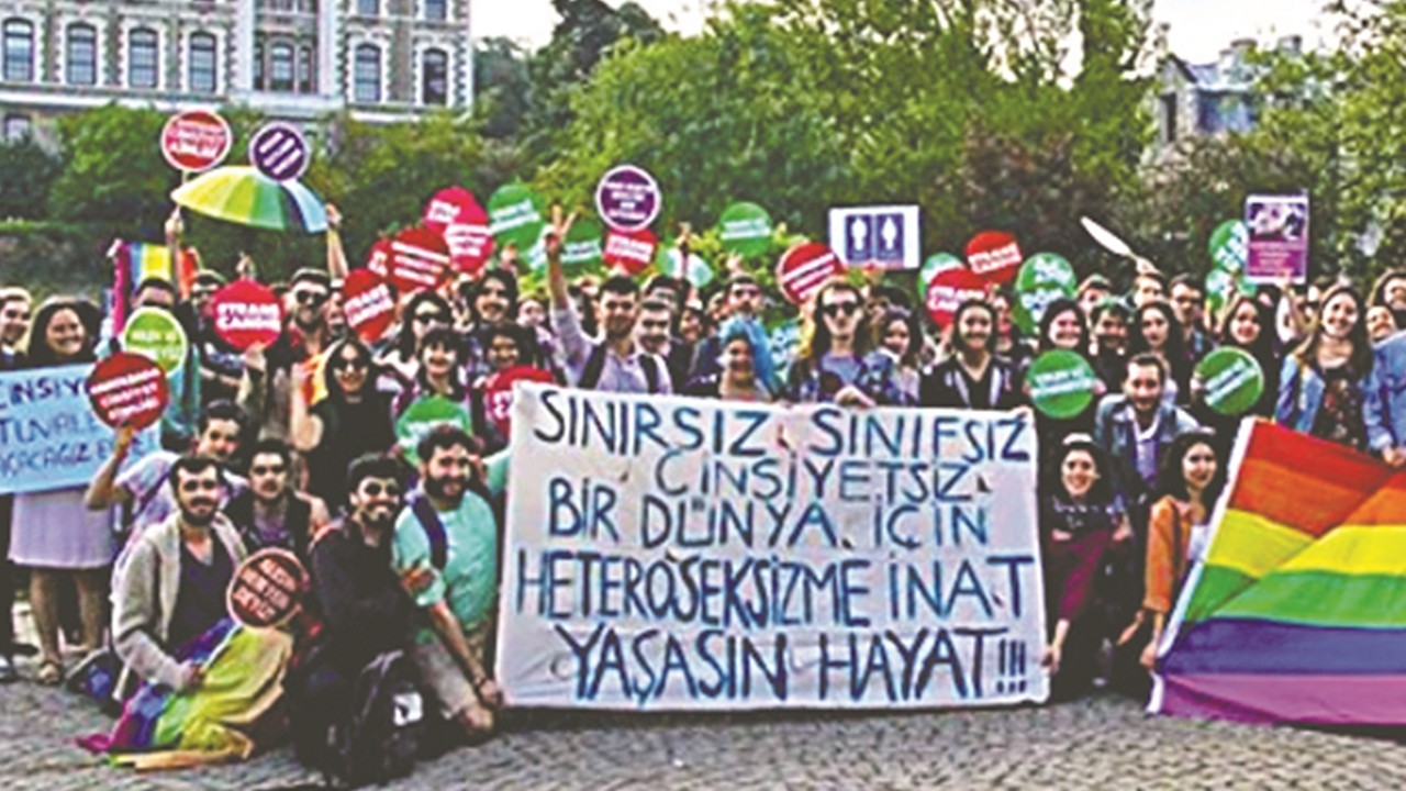 Üniversiteler sapkınların işgali altında