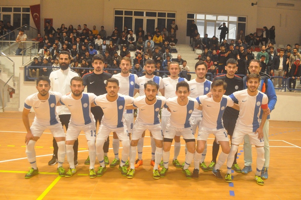 Üniversitelerarası 2. Lig Futsal heyecanı 