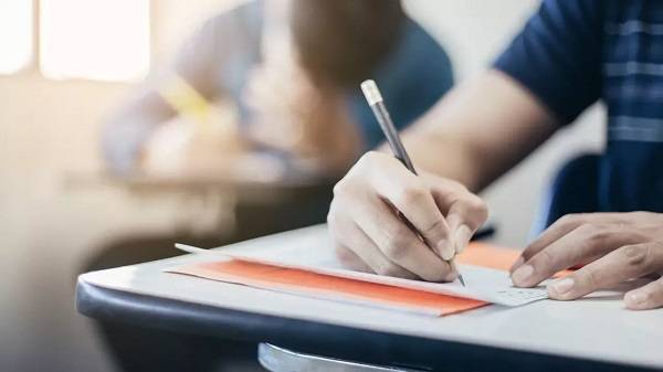 Üniversitelerde sınavlar yüz yüze mi yapılacak? Üniversiteler uzaktan eğitime geçecek mi?