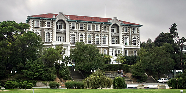 Üniversitelerin yeni yıldızı: Sosyal medya