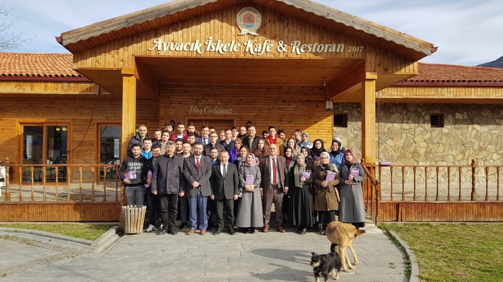 Üniversiteli Ayvacıklılar bir araya geldi 