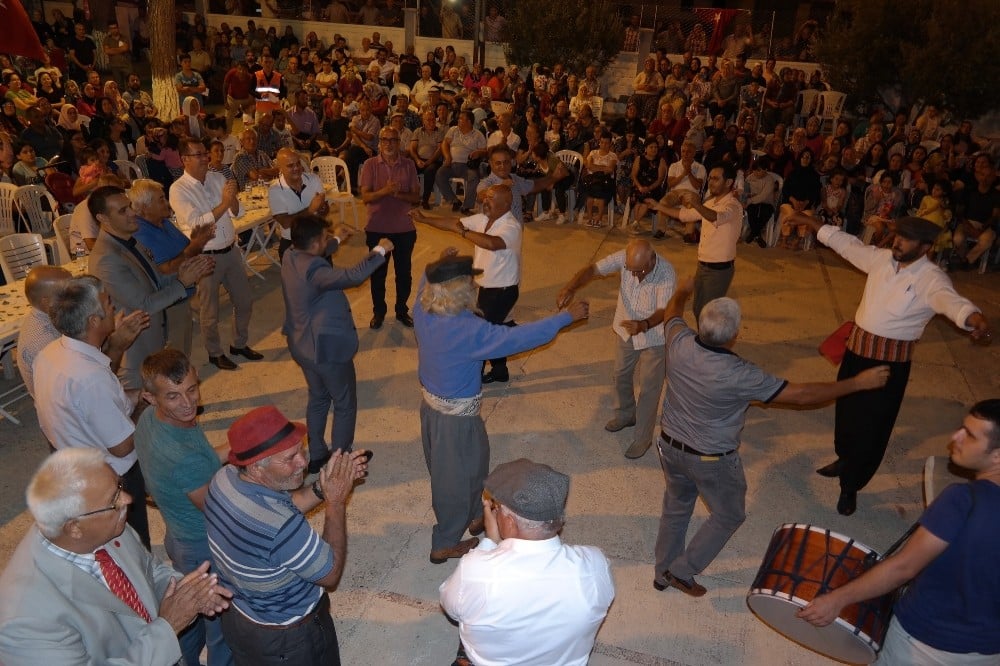 Üniversiteyi kazanan öğrenciler için eğlence 