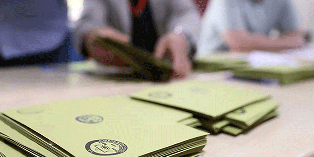 Ünlü anket şirketi AK Parti seçmeninin tepki olarak en çok hangi partiye oy verdiğini kamuoyu ile paylaştı