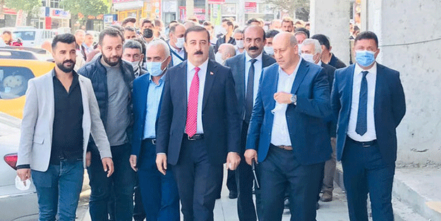 Ünlü aşiret AK Parti'ye katıldı