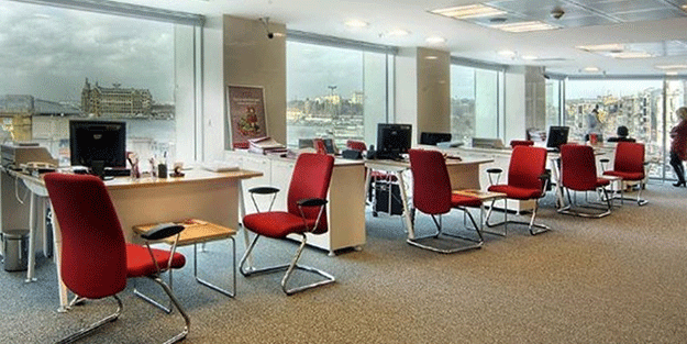 Ünlü banka şubelerini apar topar kapatmaya başladı! Binlerce çalışan işten çıkarılacak