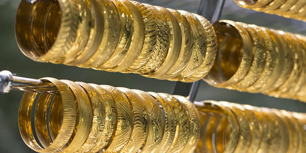 Ünlü bankadan altın için görülmemiş tahmin! Duyan sabah kuyumculara koşacak