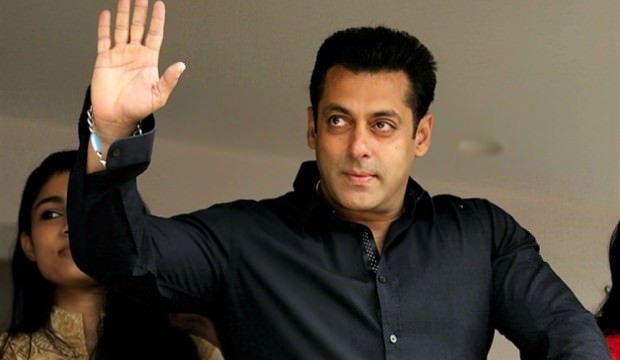 Ünlü Bollywood yıldızına hapis şoku!