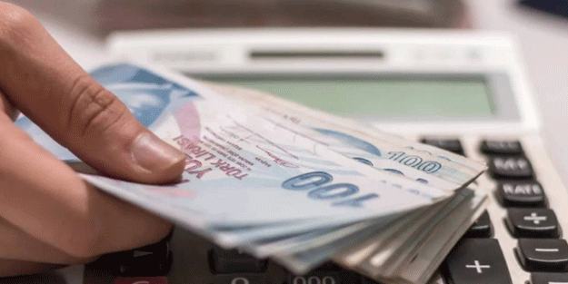 Ünlü ekonomist emeklilere kötü haberi verdi! 'Bu yıl yok' diyerek duyurdu