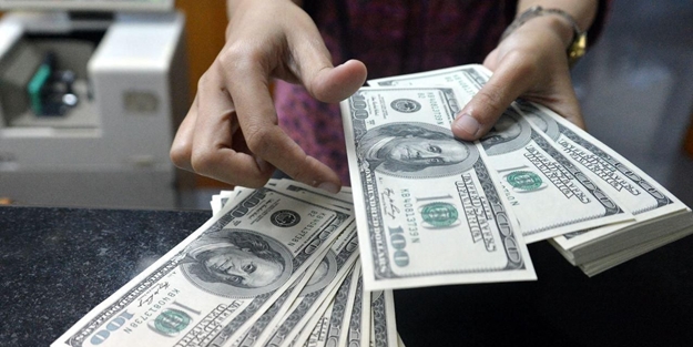 Ünlü finans uzmanından bomba dolar tahmini! Tarih verdi