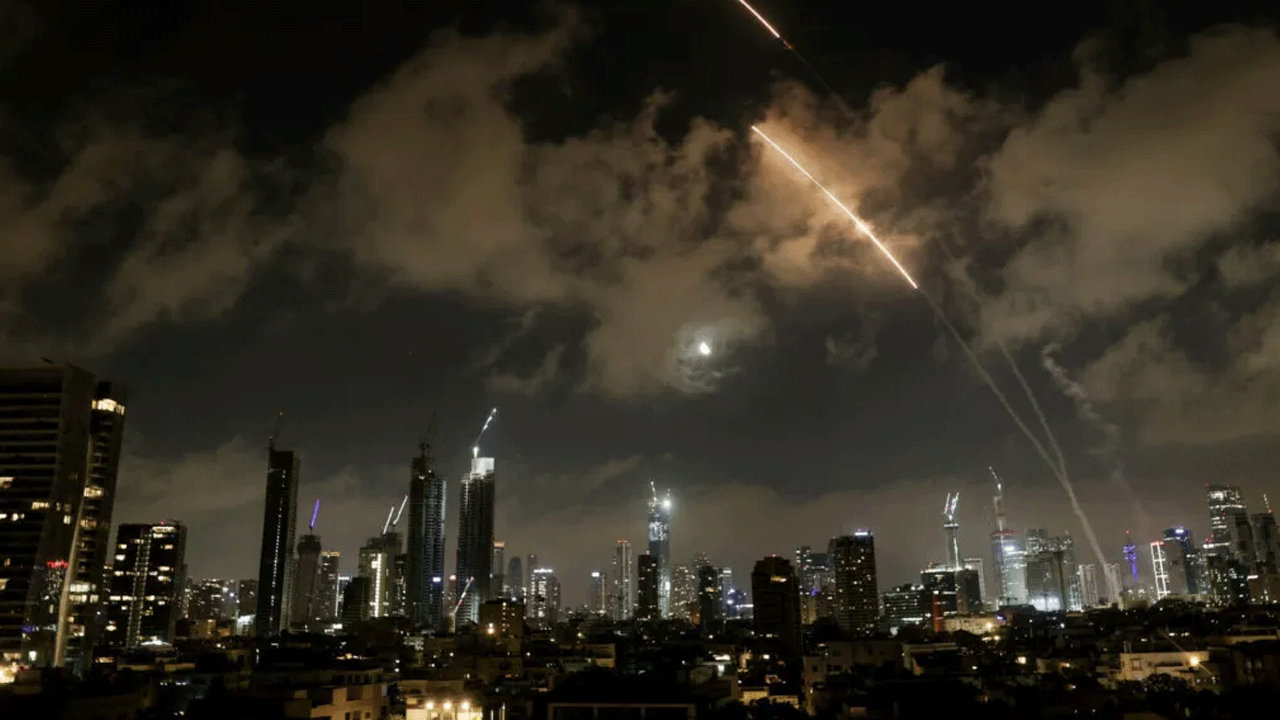 Ünlü gazete Siyonist İsrail'e ömür biçti: ABD olmasaydı…