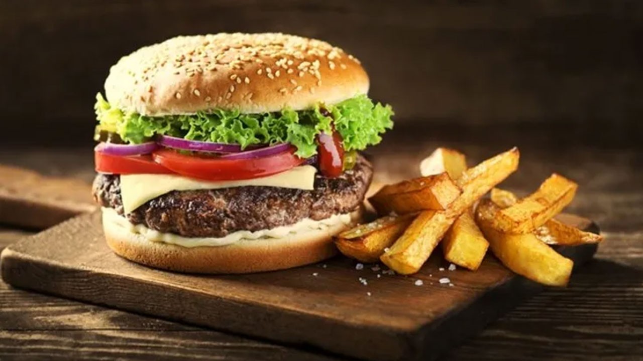 Ünlü hamburger firması ifşa edildi! Onlar da gıda sahtekarı çıktı