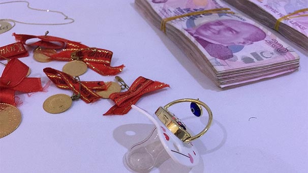 Ünlü iş adamına büyük şok! Lüks arabalar, altın emzikler almışlar