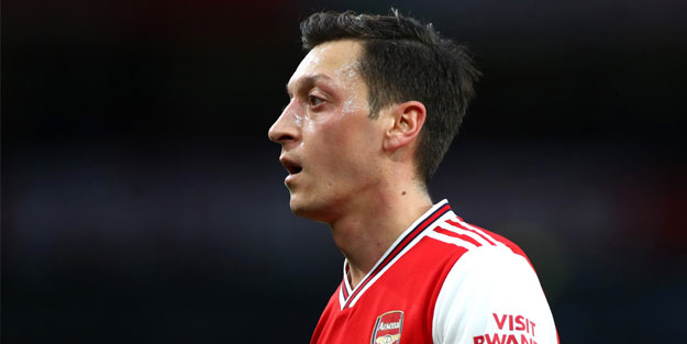 Ünlü isim bombayı patlattı! 