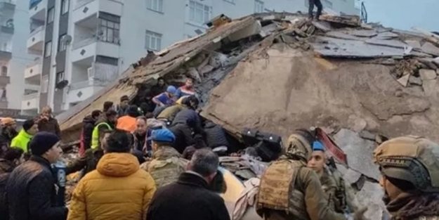 Ünlü isimlerden deprem yardımı! Milyonları aştı