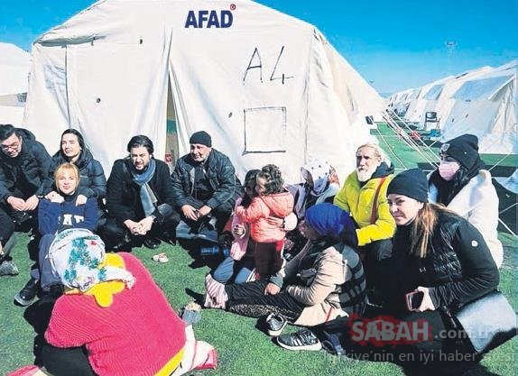 Ünlü isimlerden minik depremzedelere moral desteği