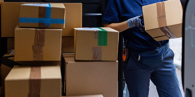 Ünlü kargo şirketi satıldı! Yeni sahipleri şaşırttı