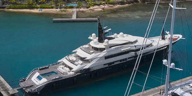 Ünlü milyarder 68 milyon dolarlık süper yatın peşinde! Dünyaca tanınan isim davası için savaşıyor