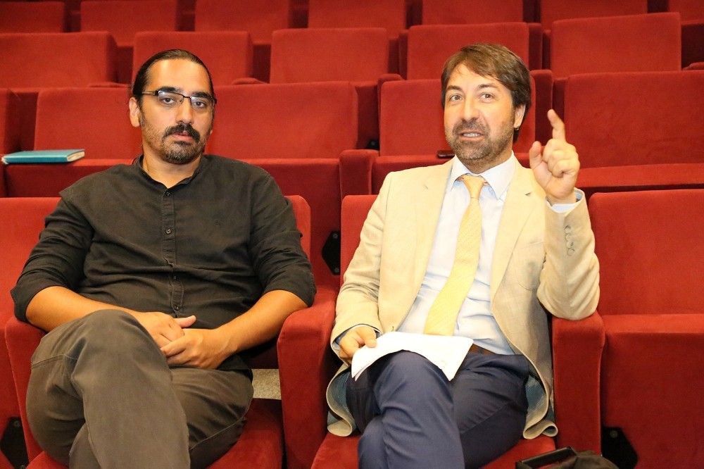 Ünlü orkestra şefi İbrahim Yazıcı Ataşehir Belediyesi Gençlik Senfoni Orkestrasını izledi 