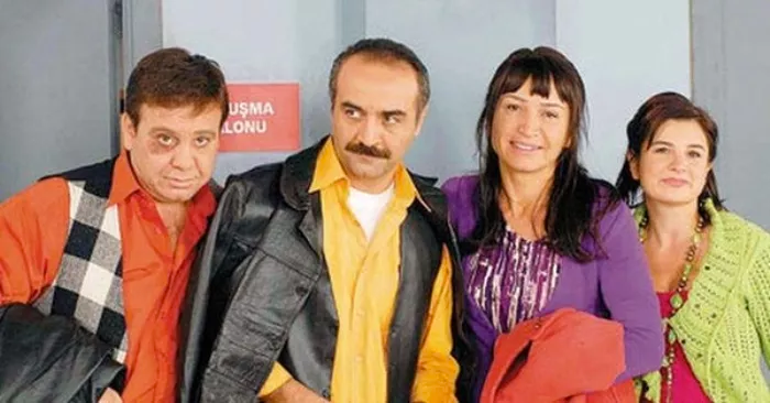 Ünlü oyuncu, o partiden milletvekili adayı oldu