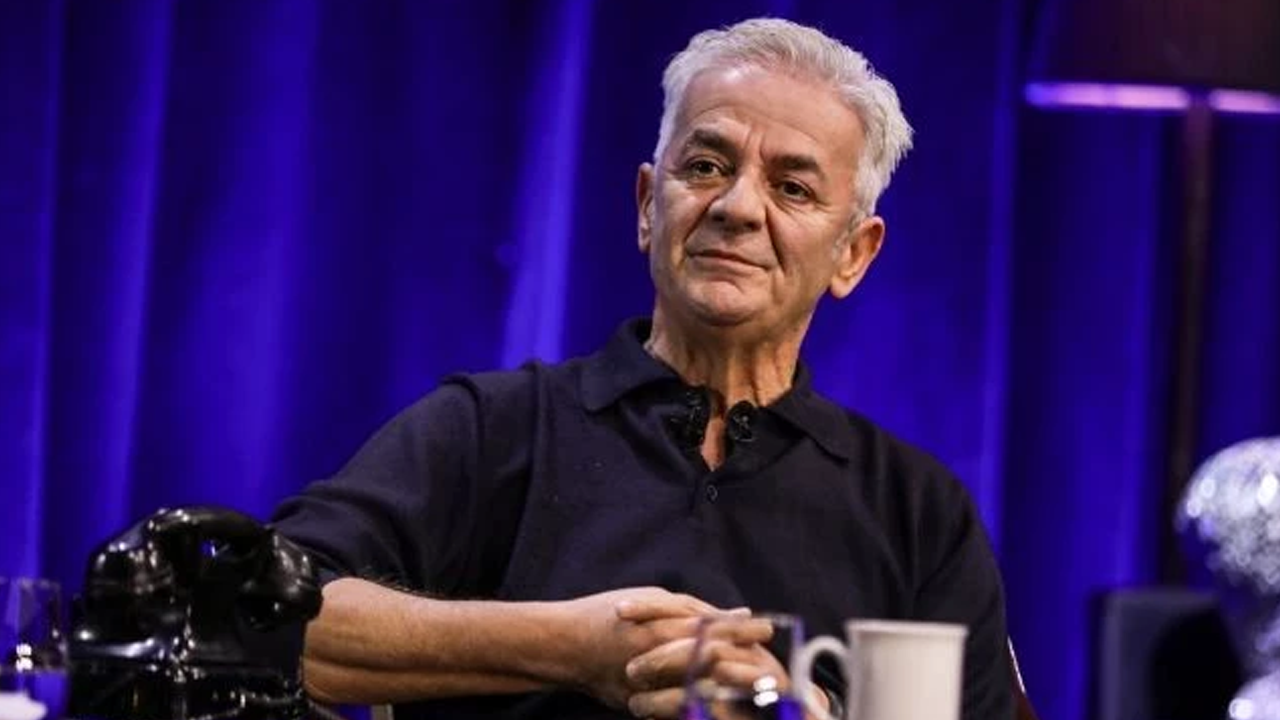 Ünlü oyuncu Zafer Algöz'den Akın Gürlek'in sosyal medya planına destek!