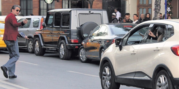 Ünlü oyuncunun zor anları