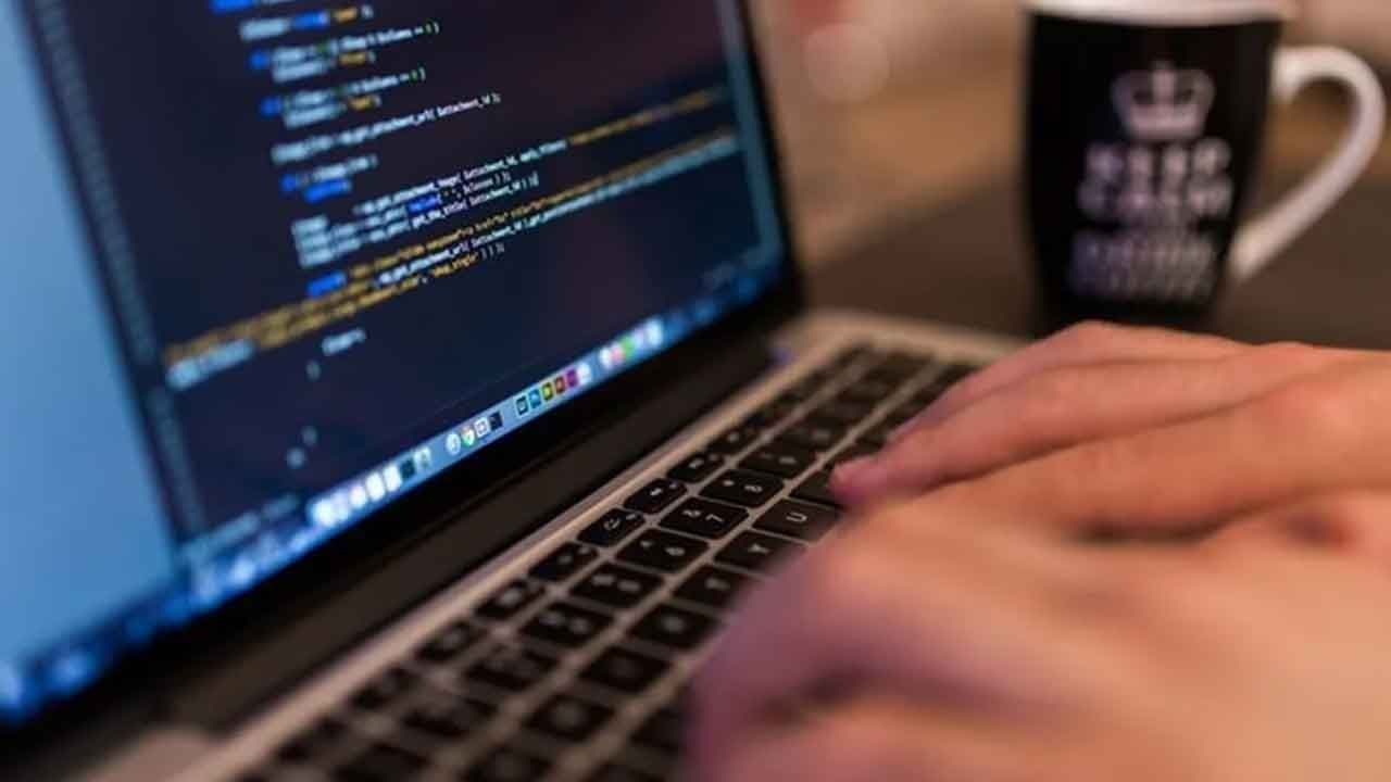 Ünlü para ödeme kuruluşuna operasyon! Çok sayıda gözaltı var