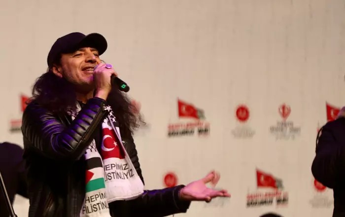 Ünlü Şarkıcı Murat Kekilli’den İsrail fişlemesine hodri meydan!
