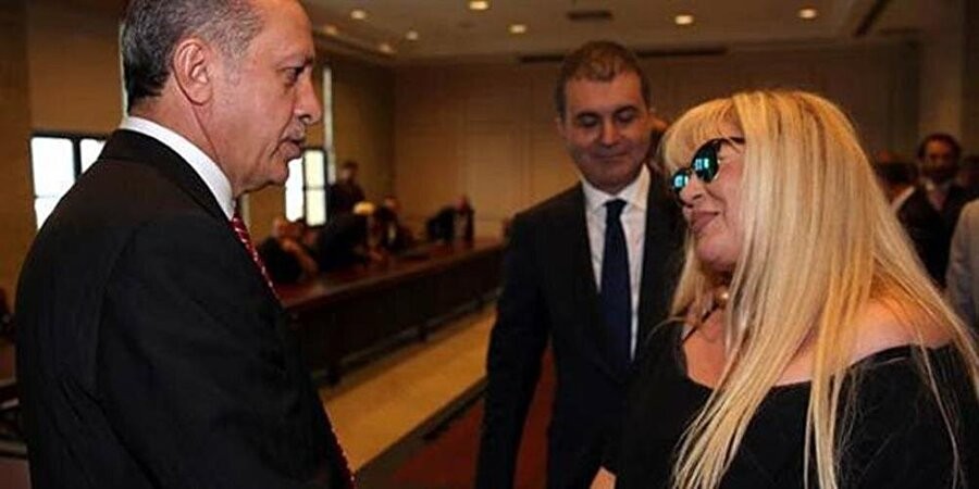 Ünlü şarkıcı Zerrin Özer’den kahreden haber! Maalesef…