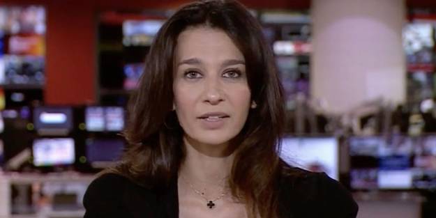 Ünlü sunucu canlı yayında hayatının şokunu yaşadı! Önce telefonu çaldı sonra...