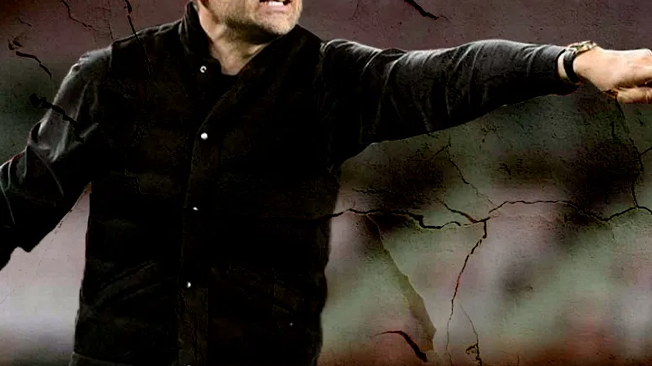 Ünlü teknik direktör istifa ediyor!