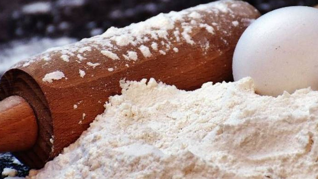 Ünlü un markasının içinden böcek ilacı çıktı